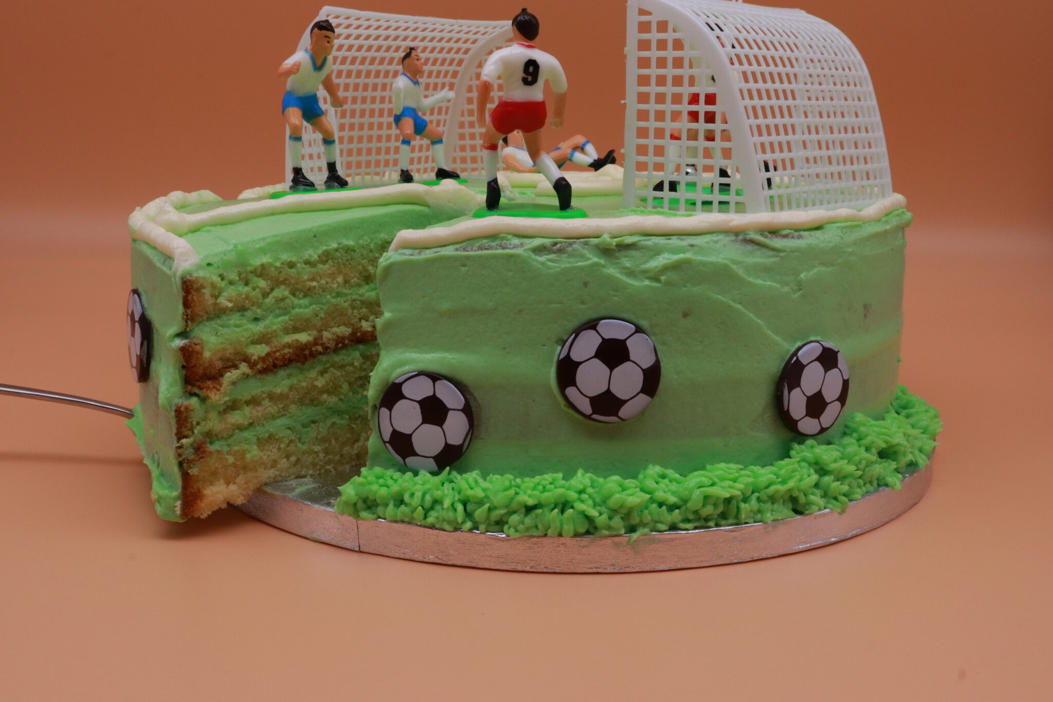 Backset für Fußball Torte — Easy Backen